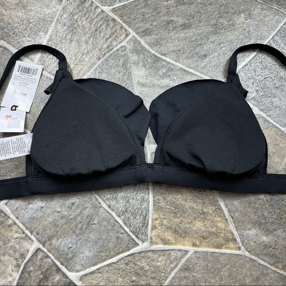 Shade & Shore Ruffle Bikini Top - Picture 7 of 14